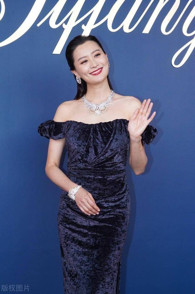 出豪门二婚后却儿女双全这次她终于扬眉吐气long8唯一中国网站因生不出孩子被踢(图21)